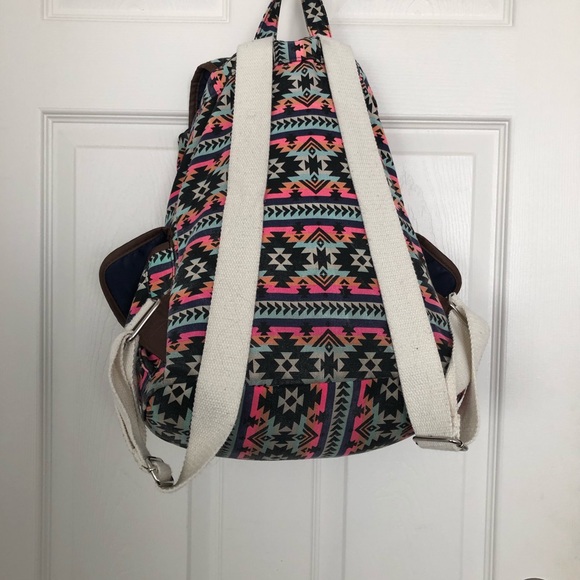 Backpack - Picture 5 of 5